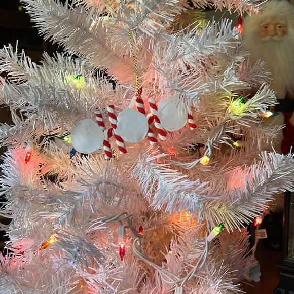 ❤️ Snowman Peppermint Stick Ornament BUY ONE GET ONE FREE - Picture 5 of 5